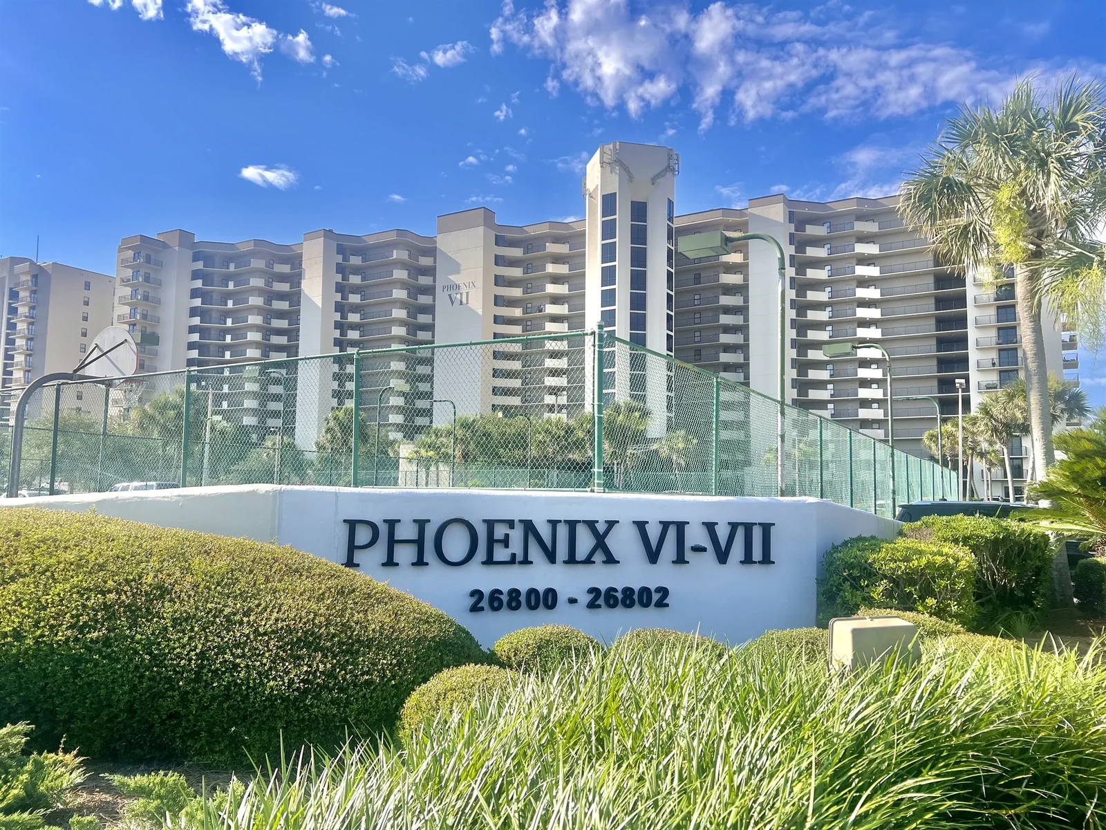 Phoenix VII condo interior