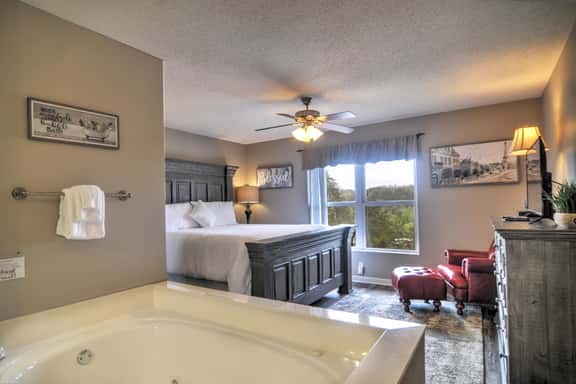 Whispering Pines 143 Penthouse - Image 1