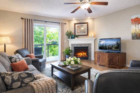 Cedar Lodge 201