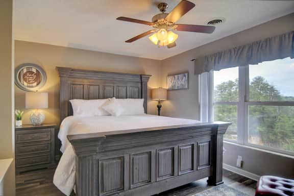 Whispering Pines 143 Penthouse