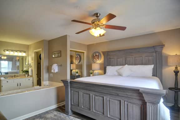 Whispering Pines 143 Penthouse